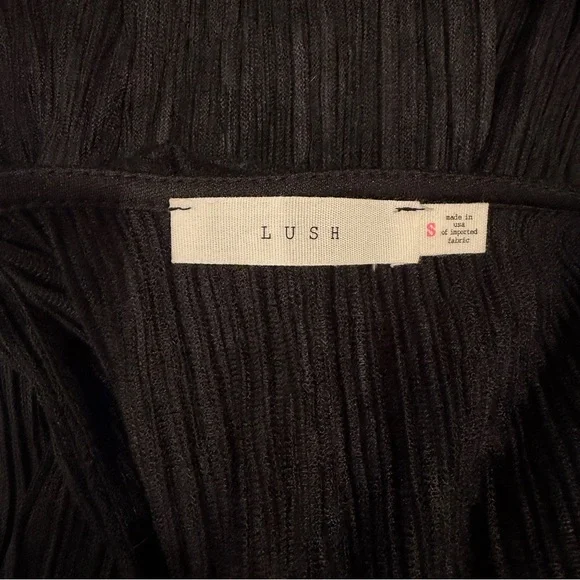 Lush Black Textured Midi Dress Small | Minimalist Luxe Belted V-Neck EU Chic - Picture 8 of 16